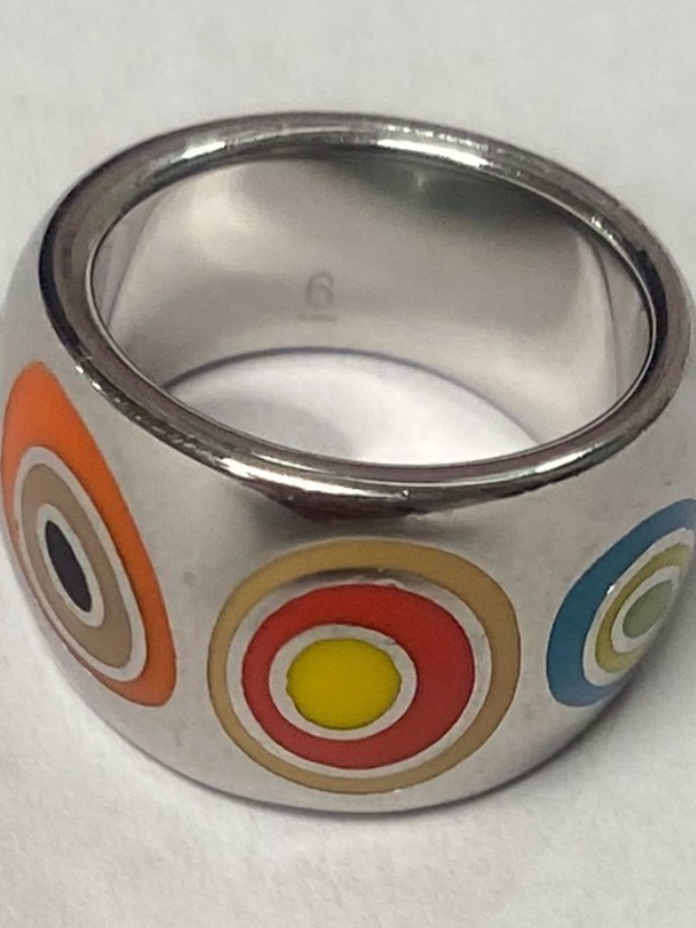 Vintage Swatch ring size 6 with colorful enamel circles.
